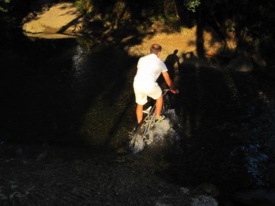  PEP POBLET _ ciclista al atardecer 