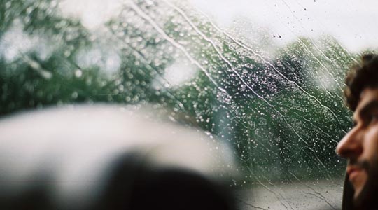  SARA COSTA _ coach towards london 