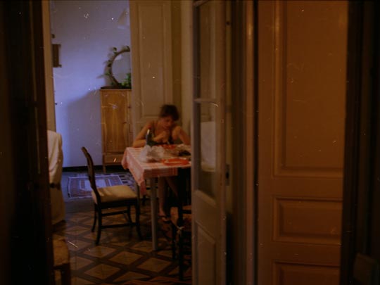  SARA COSTA _ la de la habitación de al lado 